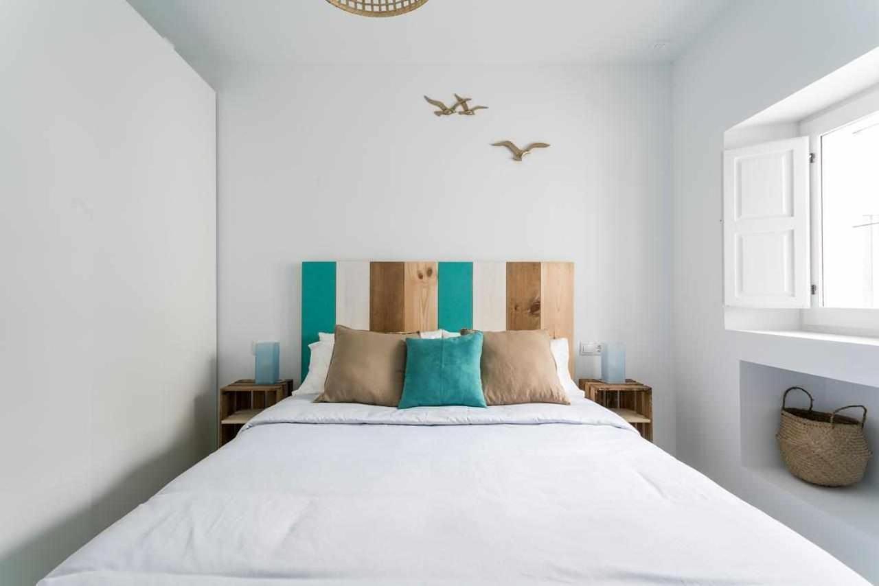 Fantastico Atico En El Casco Antiguo En A La Pla Apartment Cadiz Bagian luar foto