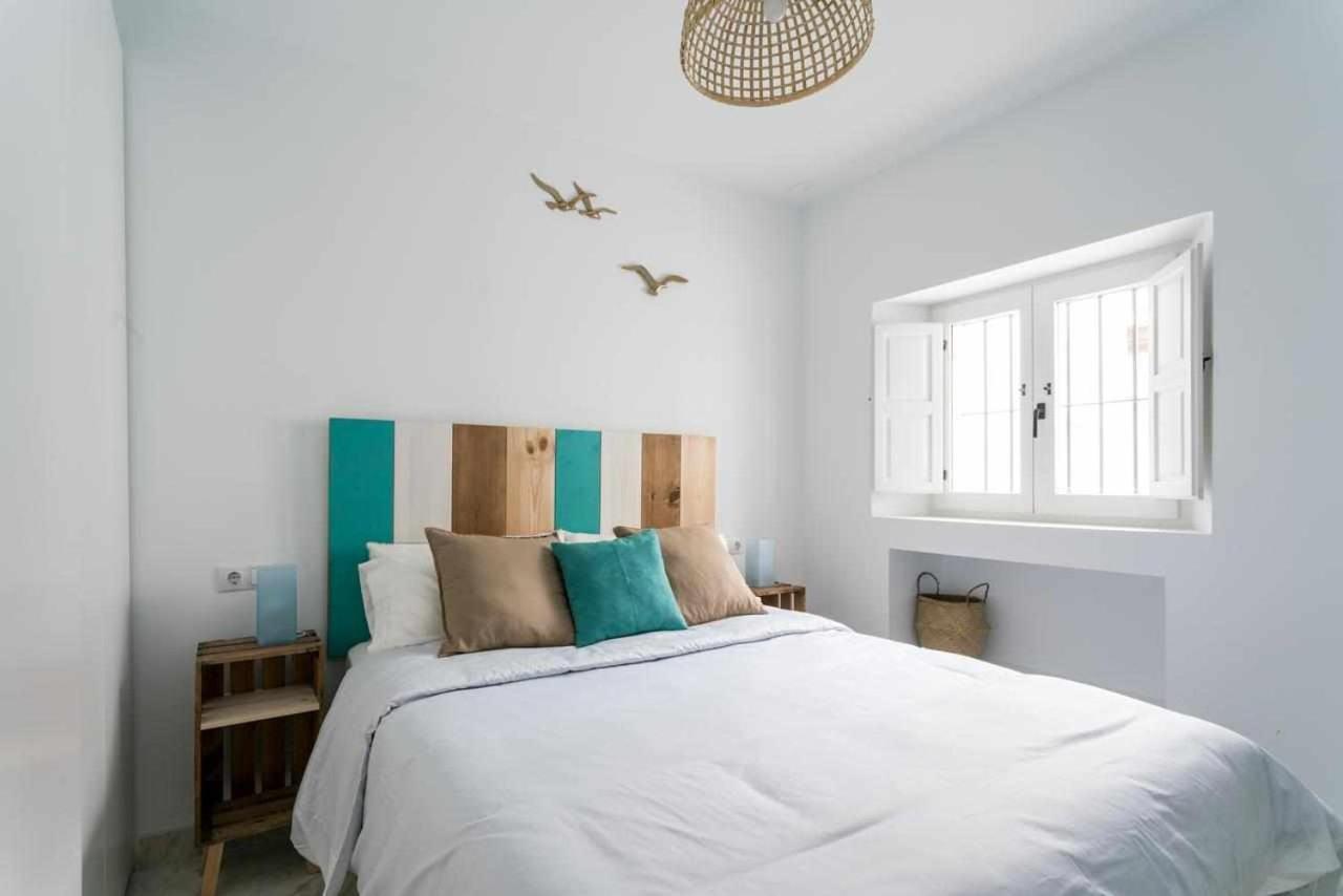 Fantastico Atico En El Casco Antiguo En A La Pla Apartment Cadiz Bagian luar foto