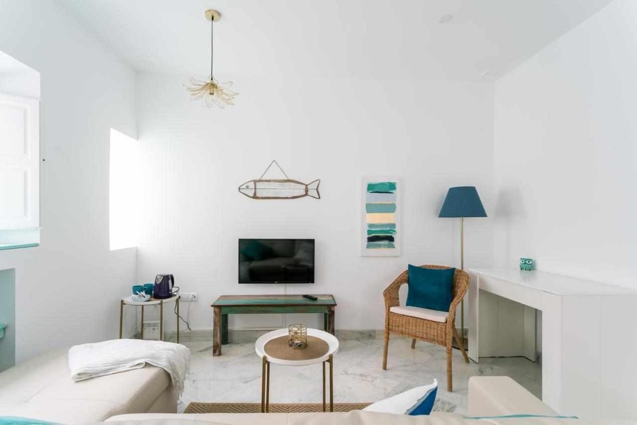 Fantastico Atico En El Casco Antiguo En A La Pla Apartment Cadiz Bagian luar foto