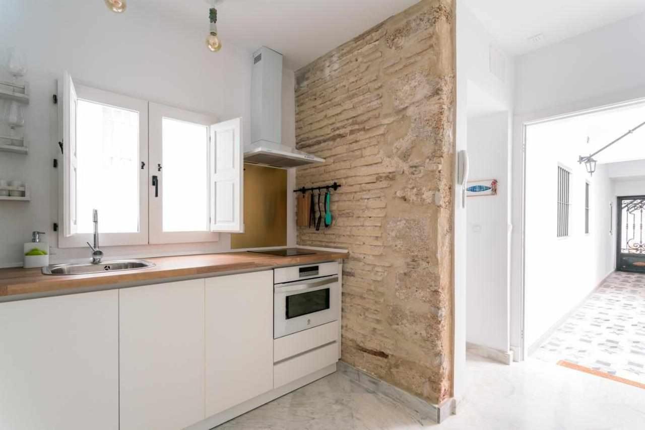 Fantastico Atico En El Casco Antiguo En A La Pla Apartment Cadiz Bagian luar foto