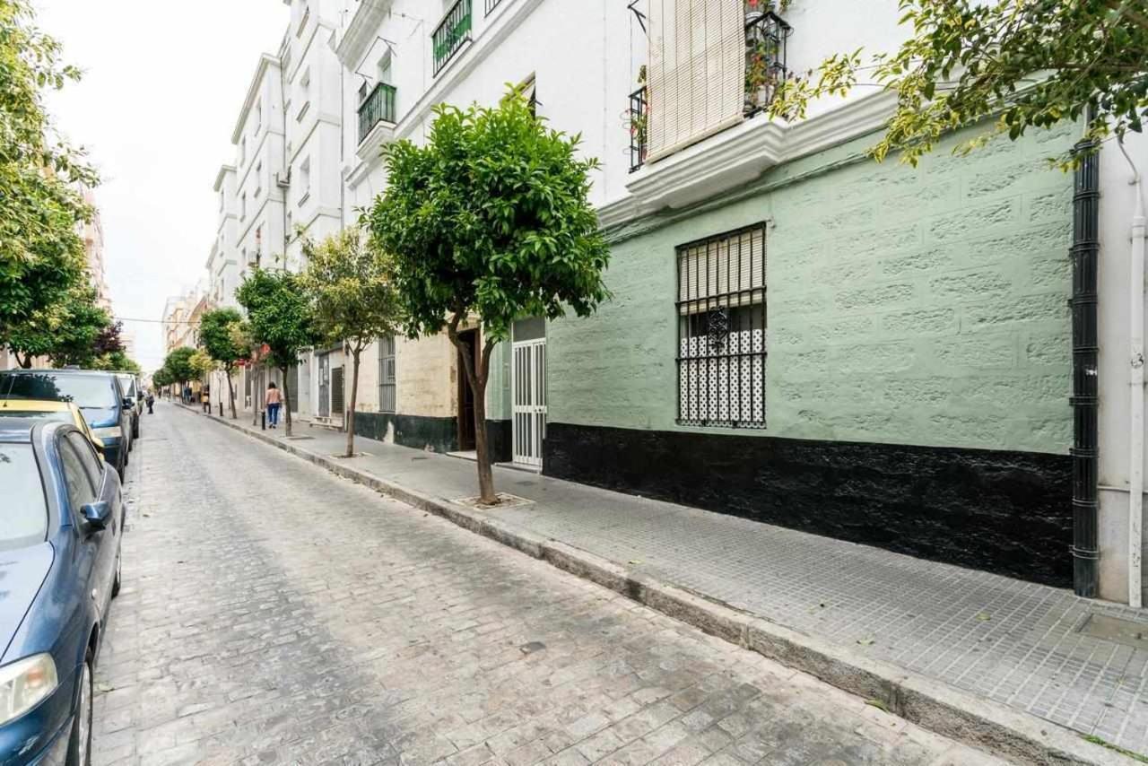 Fantastico Atico En El Casco Antiguo En A La Pla Apartment Cadiz Bagian luar foto